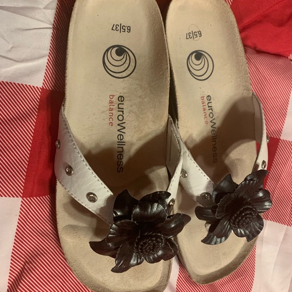 EuroWellness sandal slides - size 6.5/37 - Picture 6 of 6